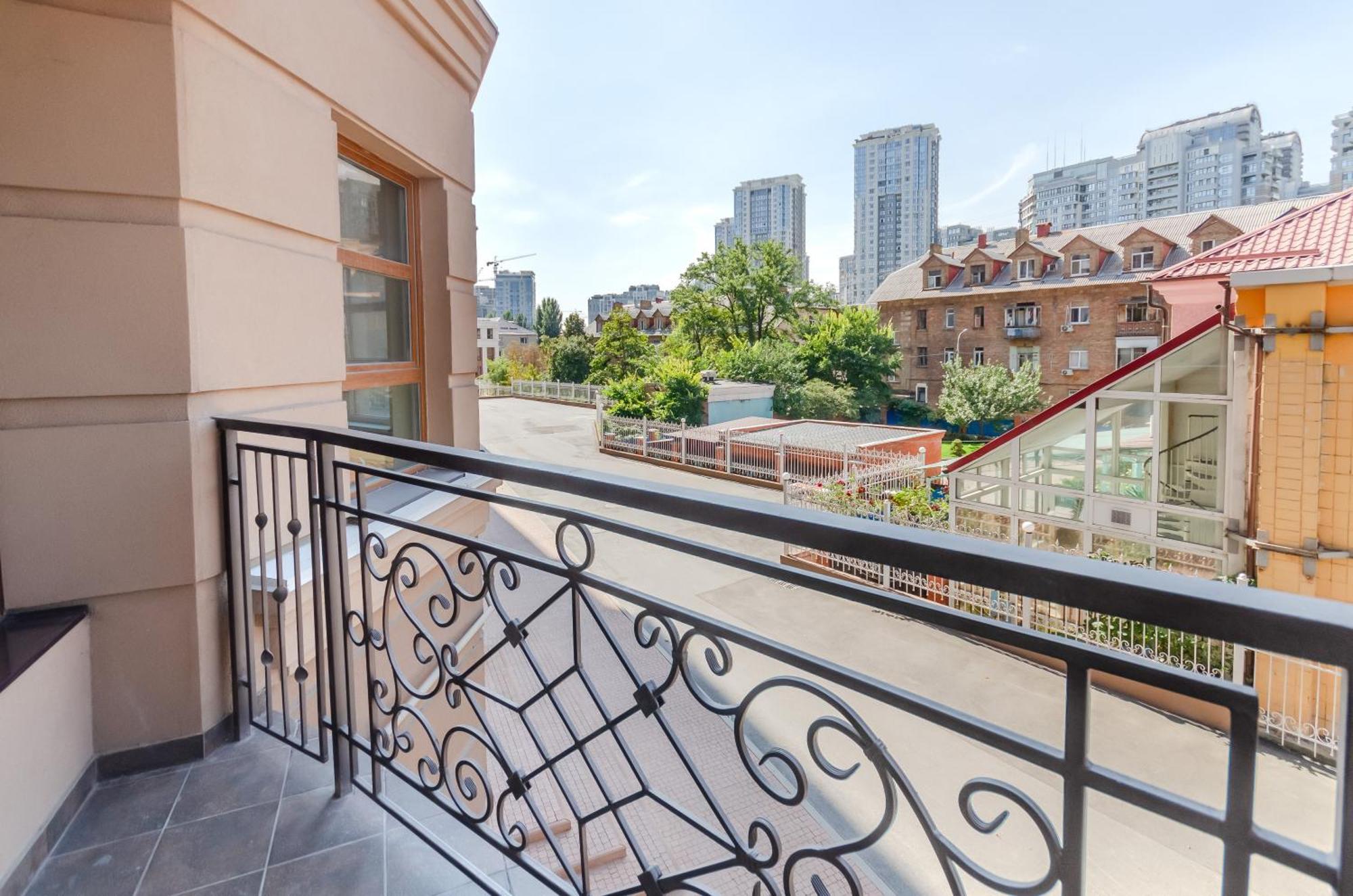 Petrovdom 2-76 Luxury Living In Rc Pechersk Plaza Київ Екстер'єр фото